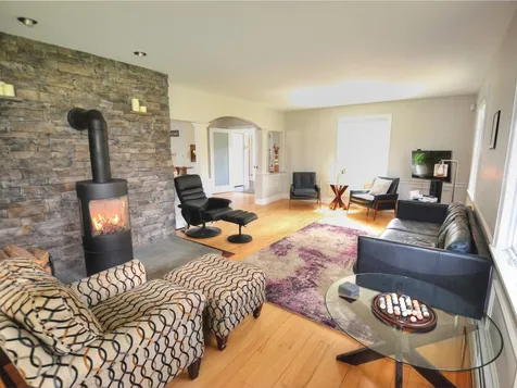203 Meadowood Drive South Burlington VT 05403