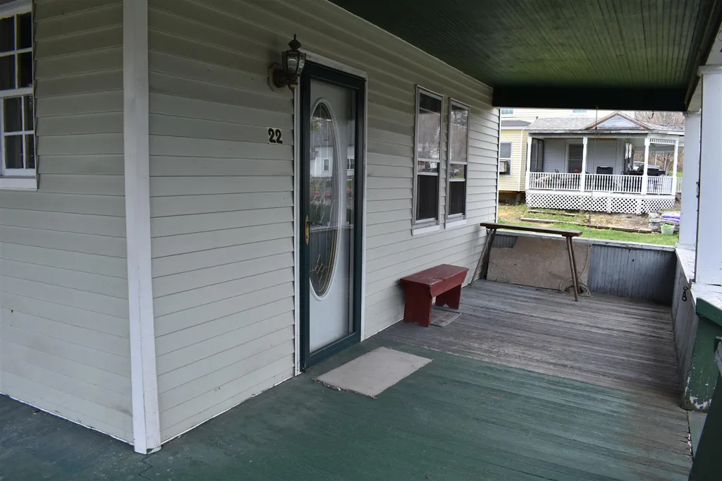 22 Union Street Enfield NH 03748