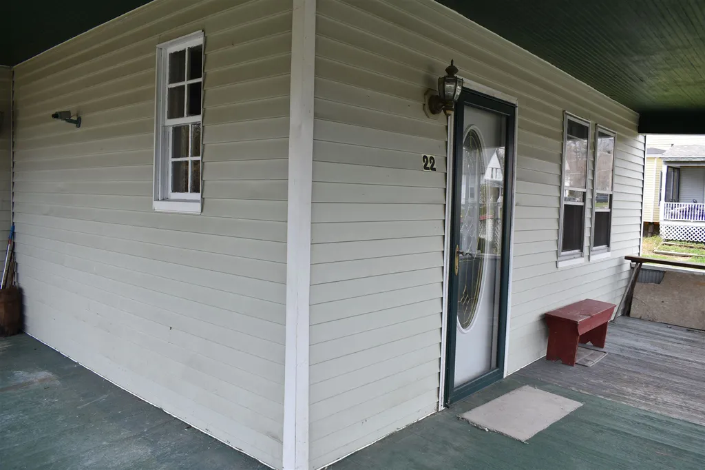 22 Union Street Enfield NH 03748