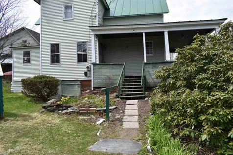22 Union Street Enfield NH 03748