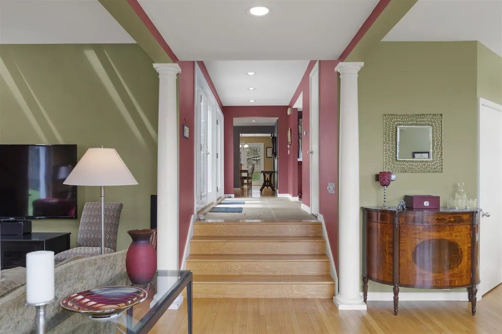 271 New Boston Road Norwich VT 05055