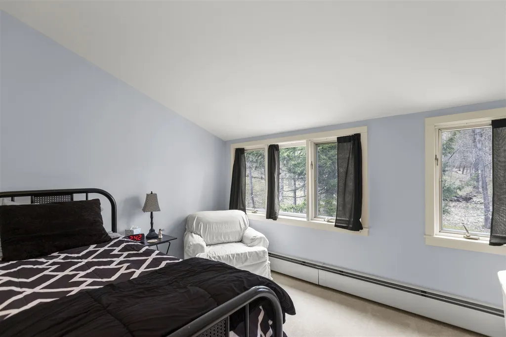 271 New Boston Road Norwich VT 05055