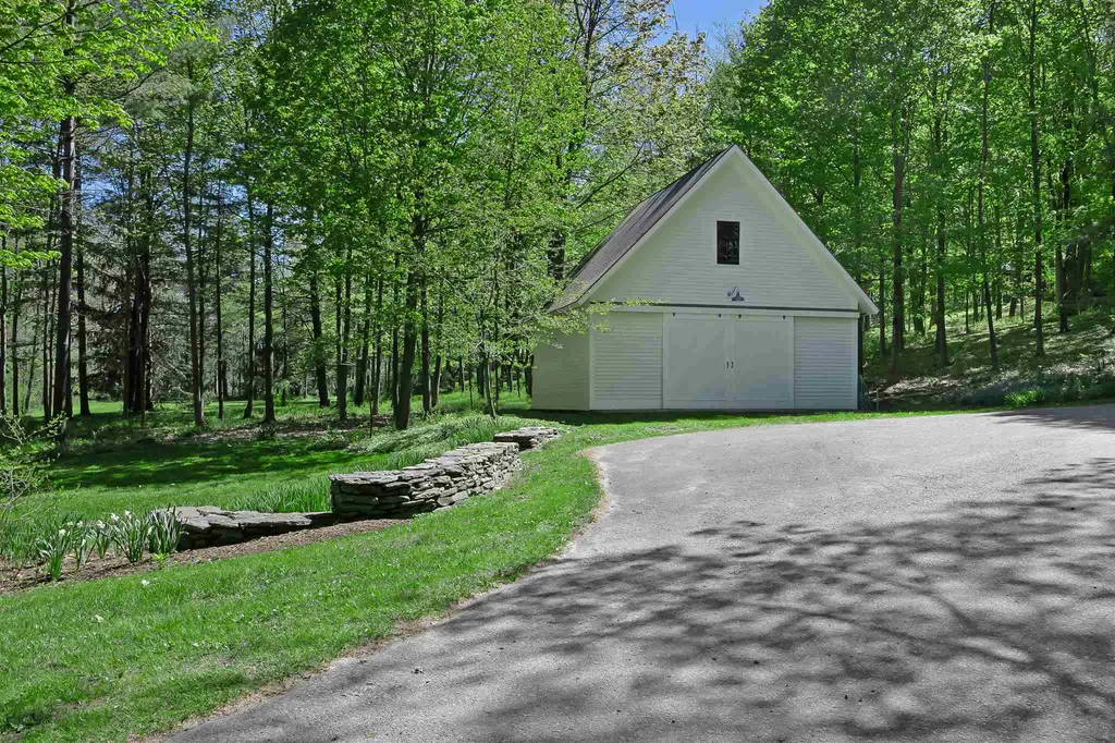 3685 Harbor Road Shelburne VT 05482
