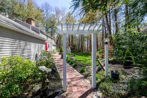 6 Riverwood Road Kingston NH 03848