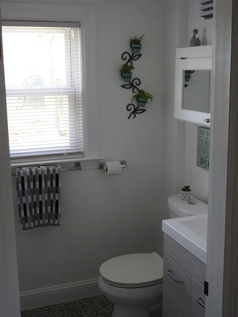 20 Willey Street Rochester NH 03867