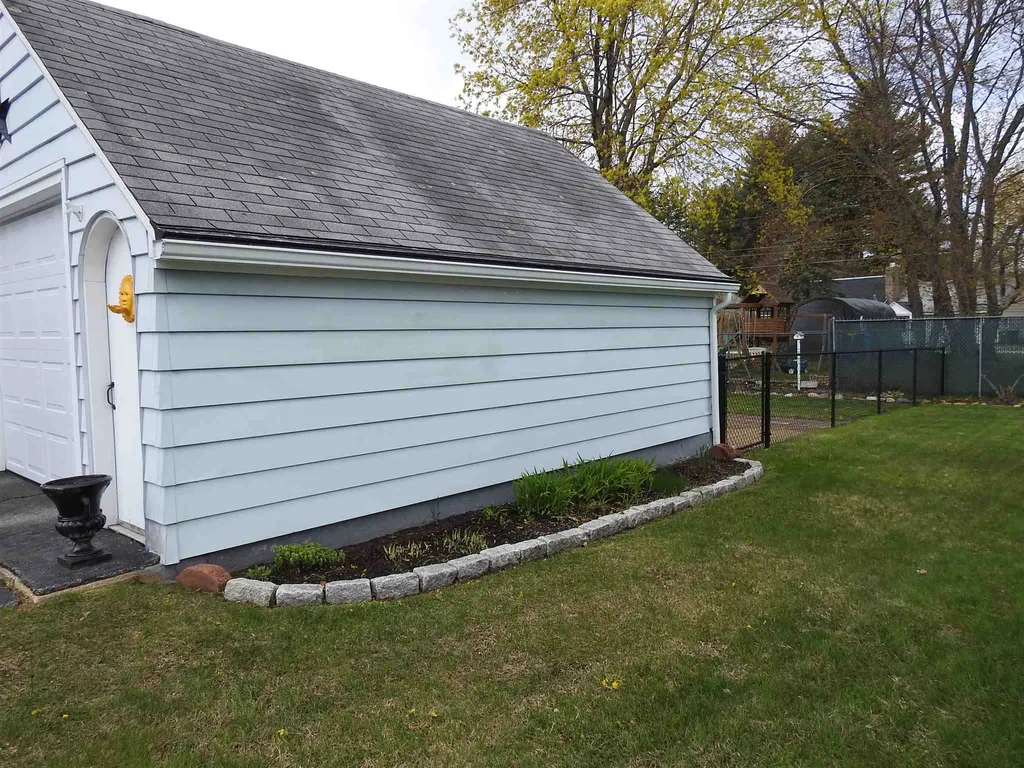20 Willey Street Rochester NH 03867