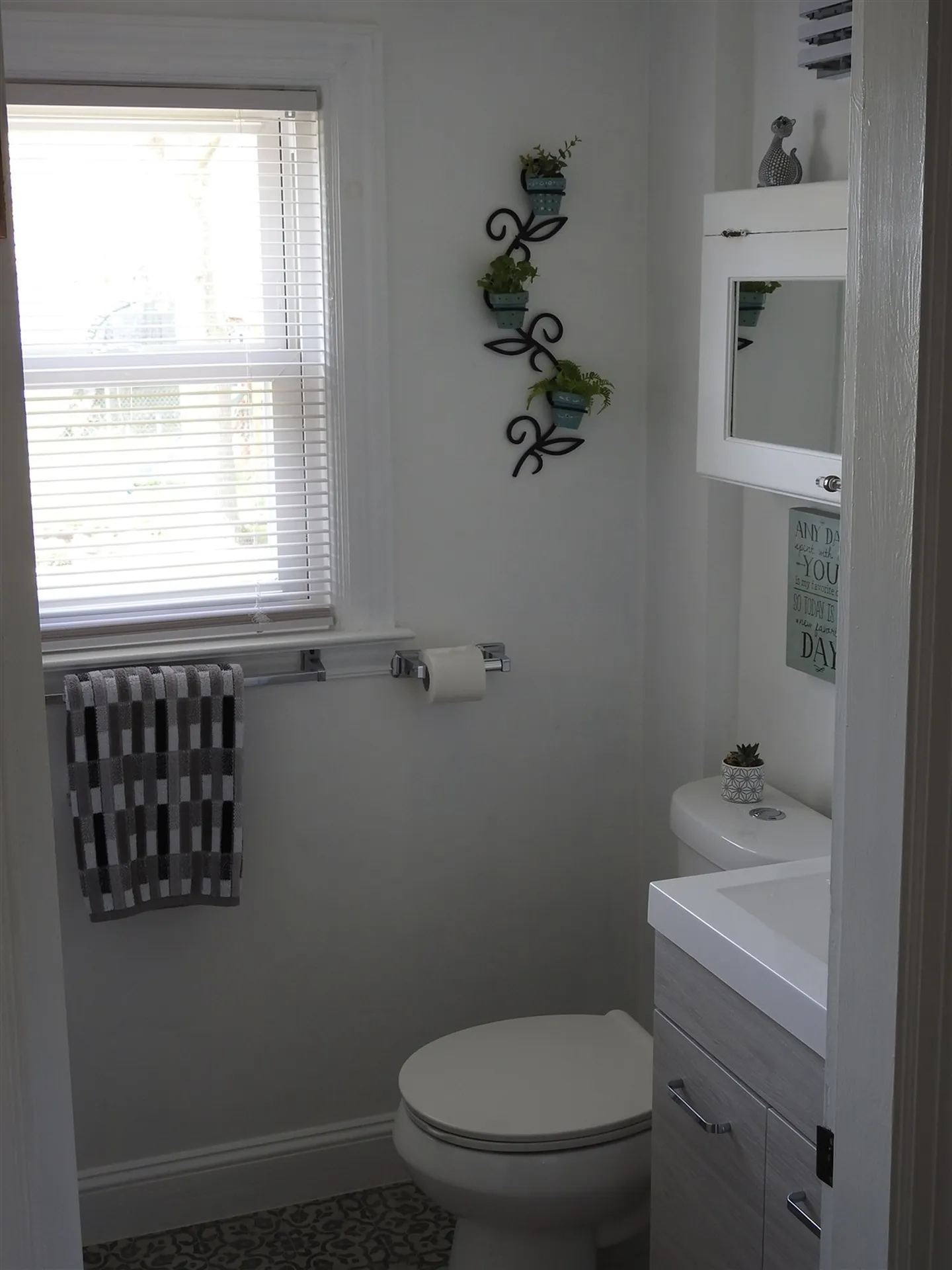 20 Willey Street Rochester NH 03867