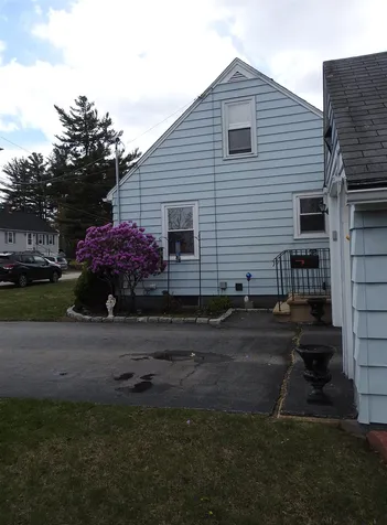 20 Willey Street Rochester NH 03867