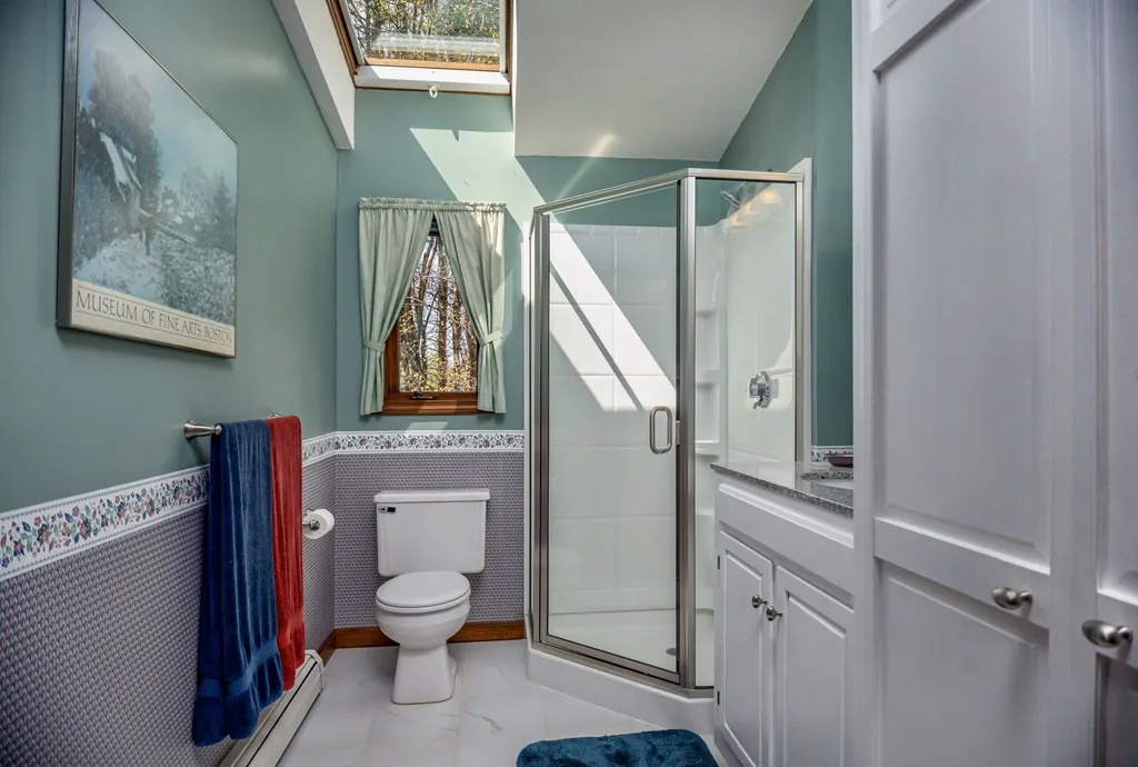29 Moharimet Drive Madbury NH 03823