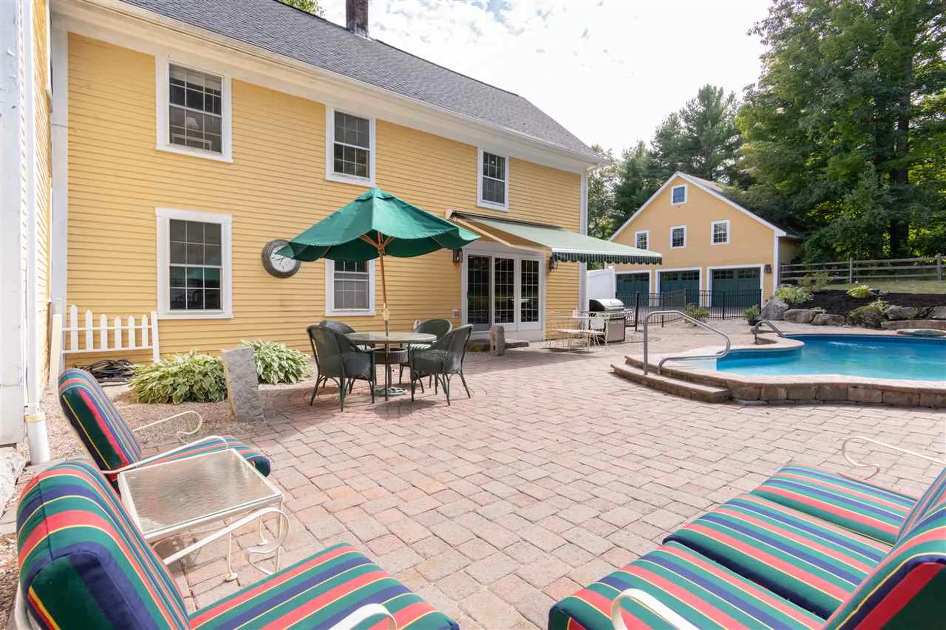 449 S Main Street Wolfeboro NH 03894