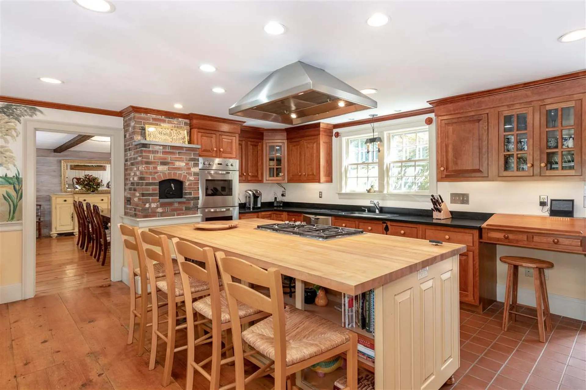 449 S Main Street Wolfeboro NH 03894