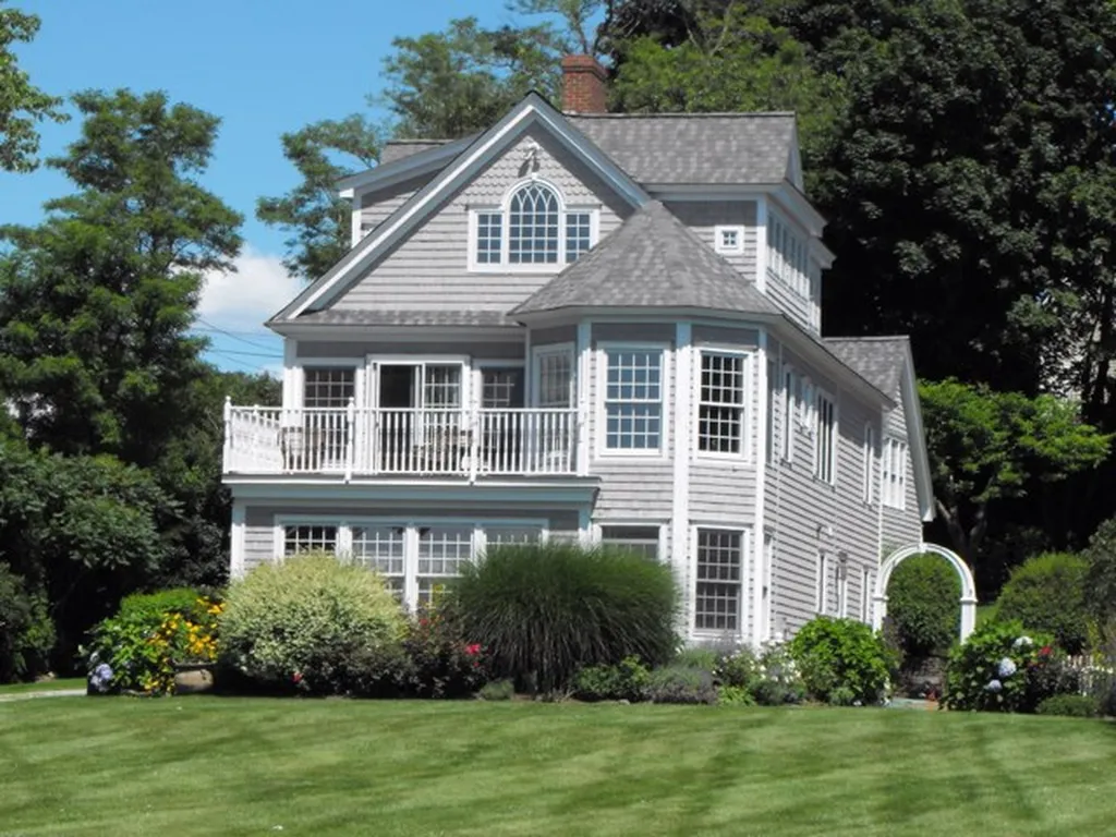 38 Ocean Boulevard North Hampton NH 03862