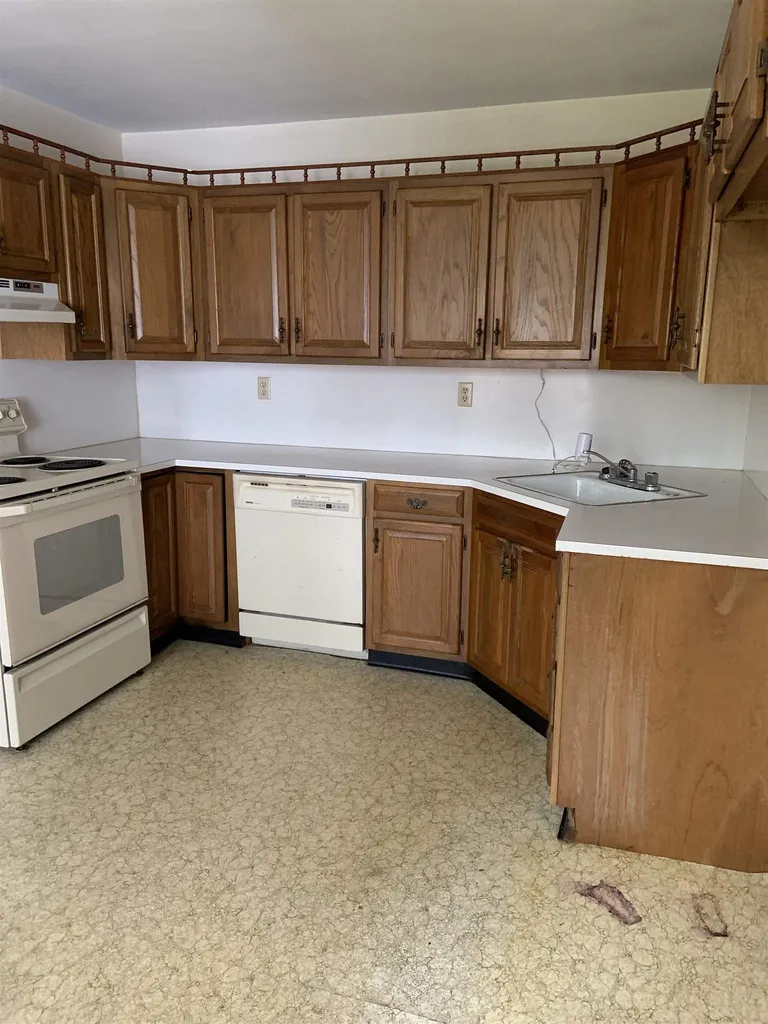 248 Lovering Street Manchester NH 03109
