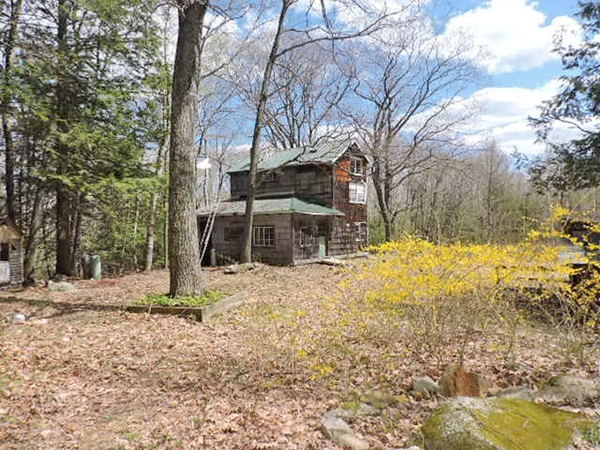 135 Chipmunk Falls Road Weare NH 03281