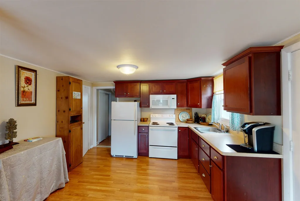 436 Milford Street Manchester NH 03102