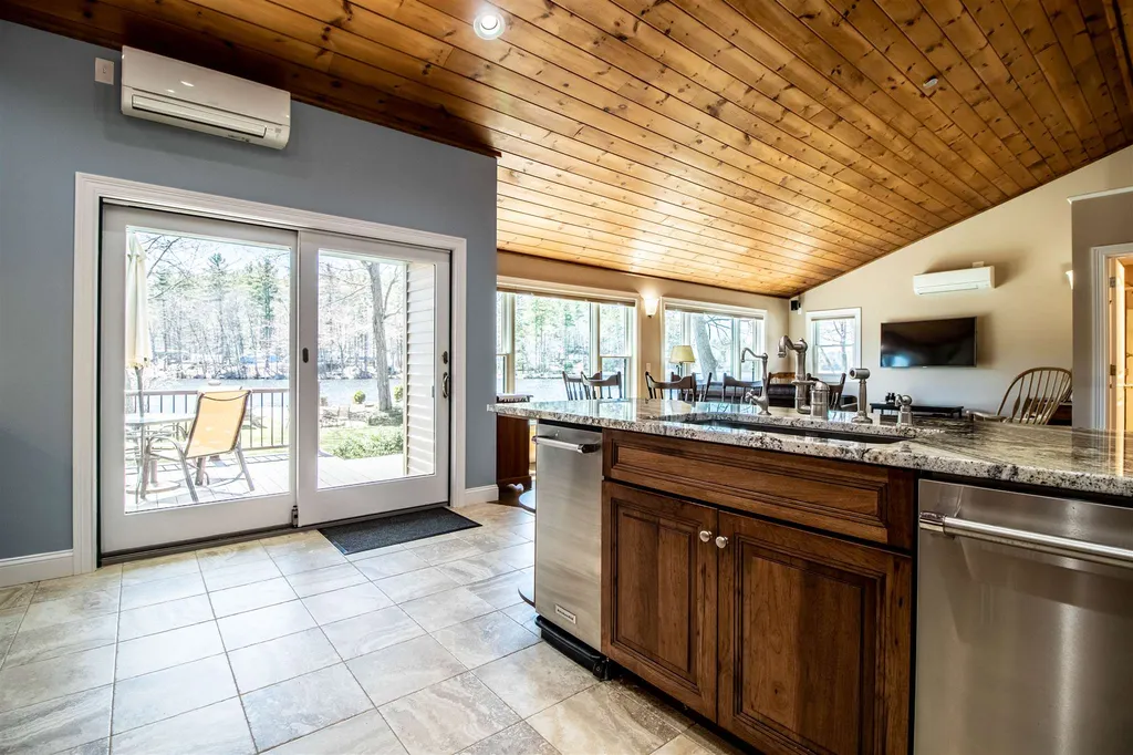 55 Pearl Lane Barrington NH 03825