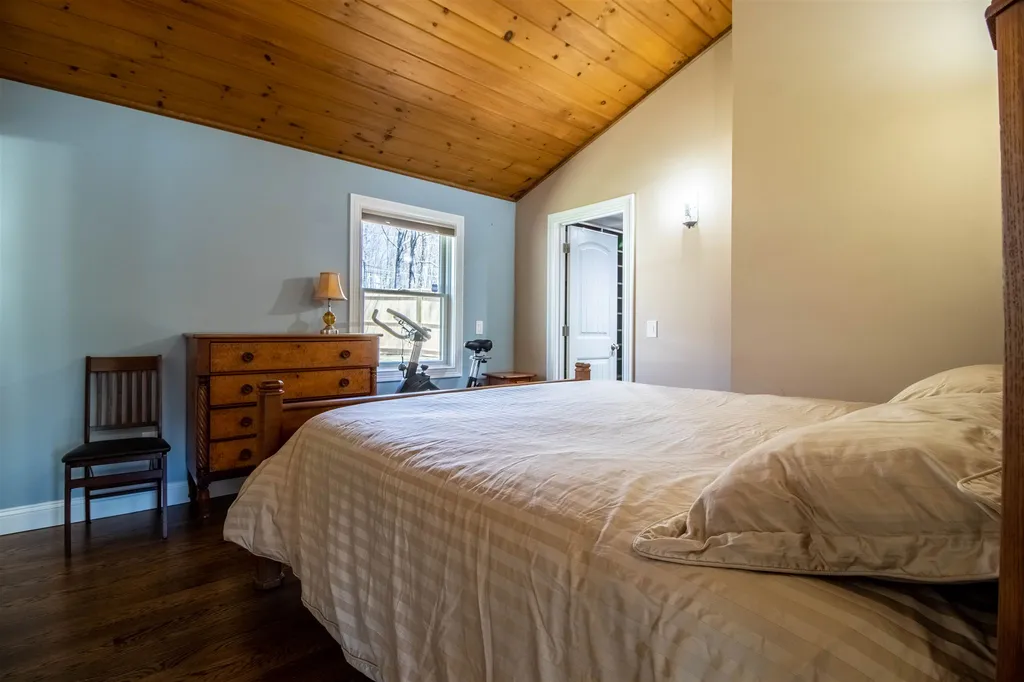 55 Pearl Lane Barrington NH 03825