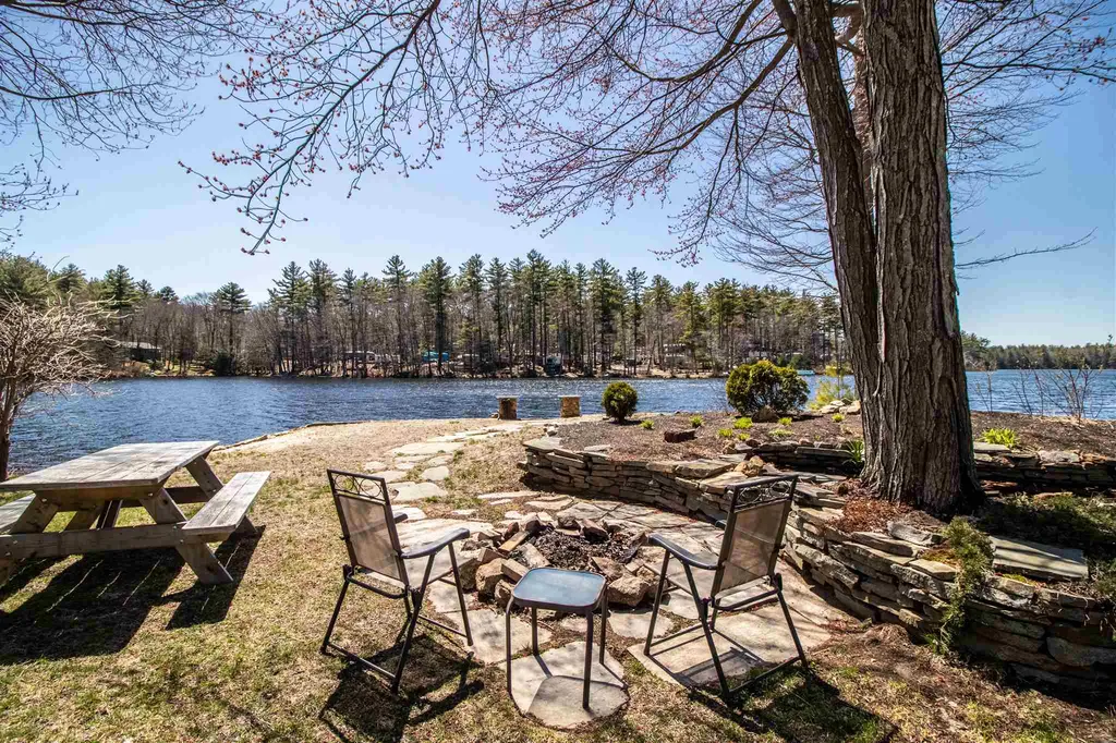 55 Pearl Lane Barrington NH 03825
