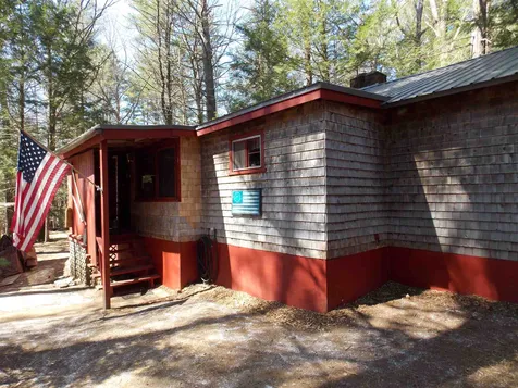 22 Dock Road Belmont NH 03220