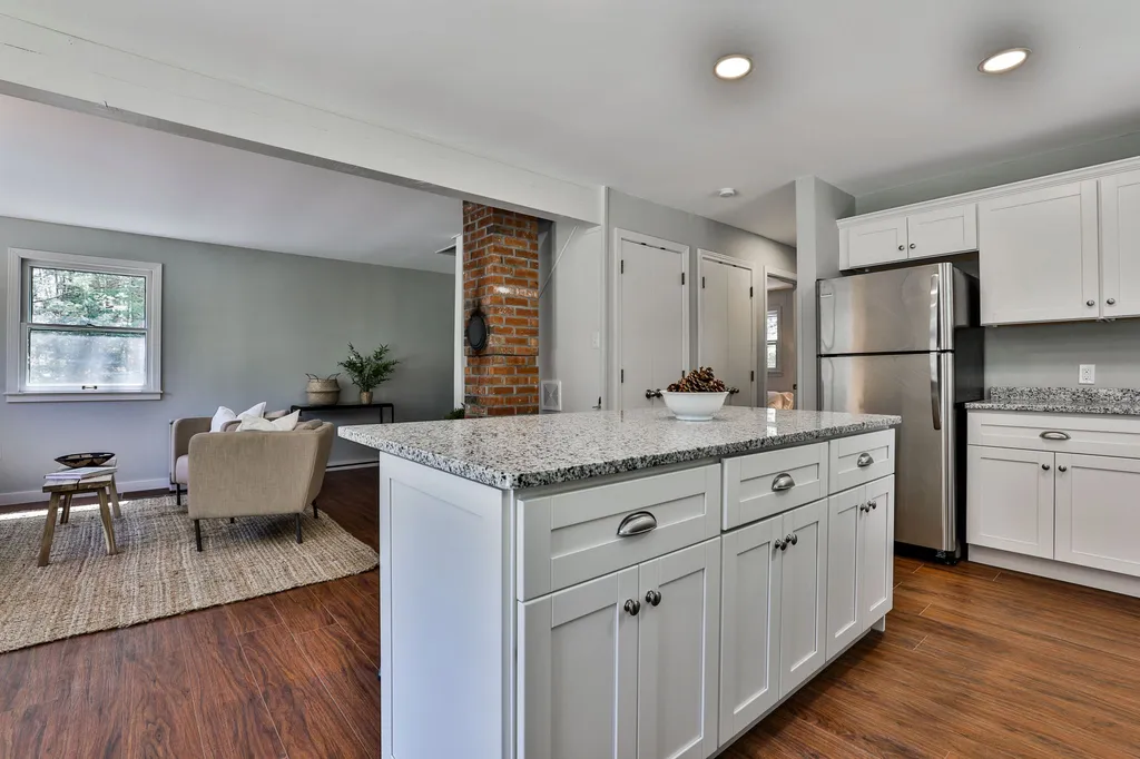 292 Lake Avenue Sunapee NH 03782