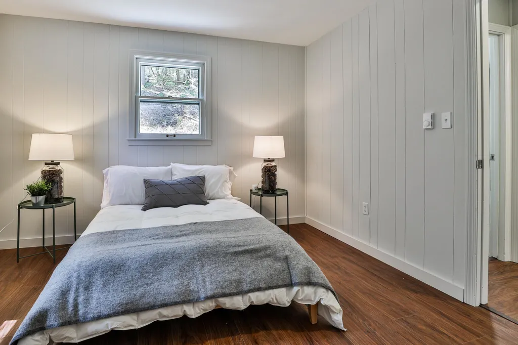 292 Lake Avenue Sunapee NH 03782