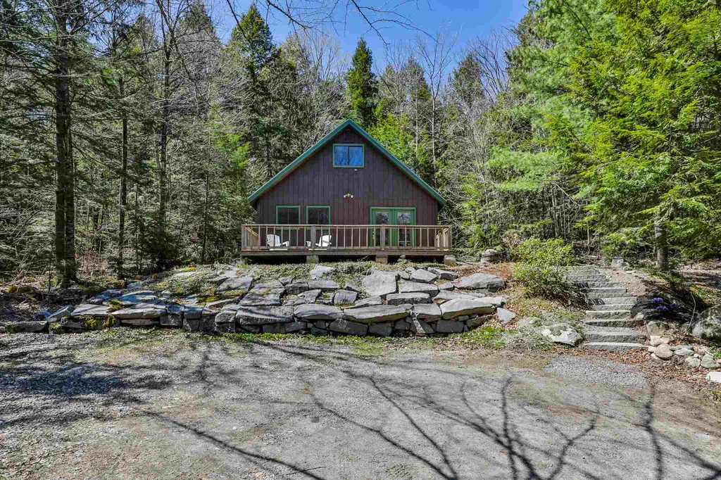292 Lake Avenue Sunapee NH 03782