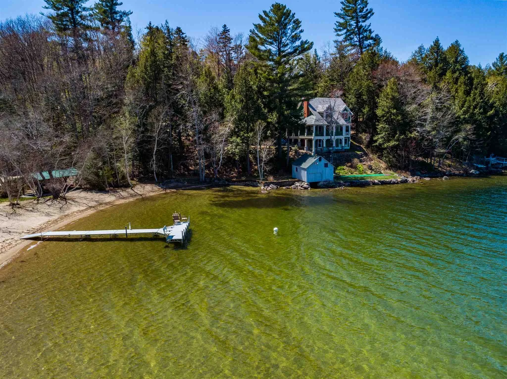 10 North Pikes Point Road Bristol NH 03222