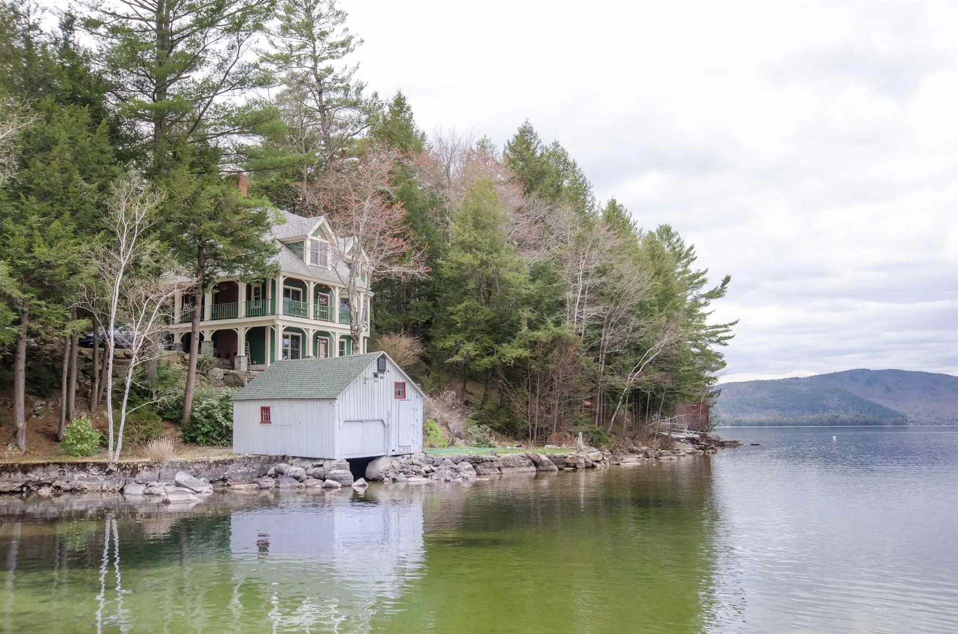 10 North Pikes Point Road Bristol NH 03222
