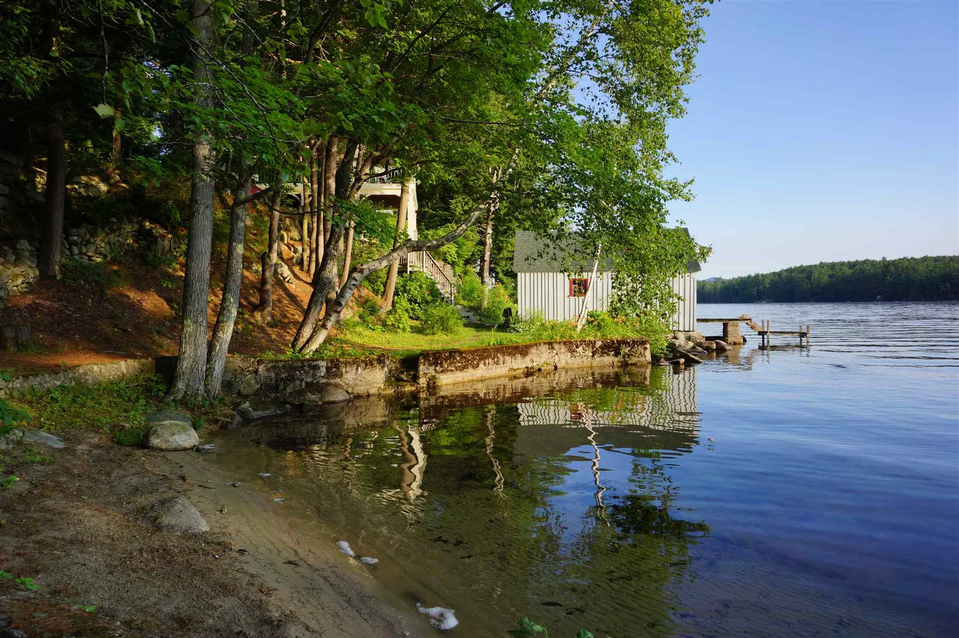10 North Pikes Point Road Bristol NH 03222