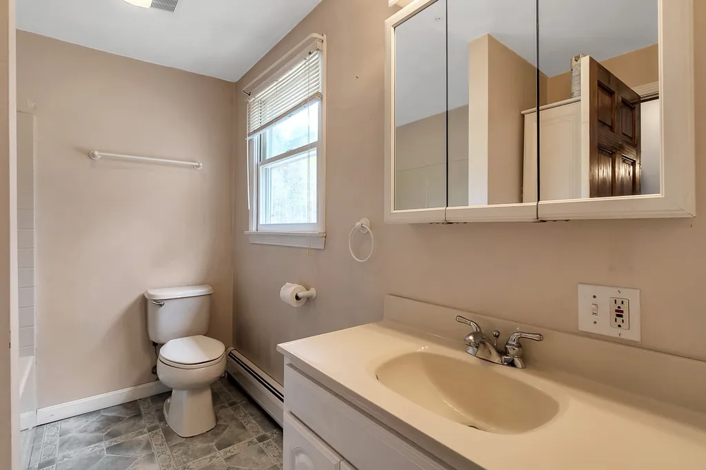 65 Fox Garrison Road Lee NH 03861