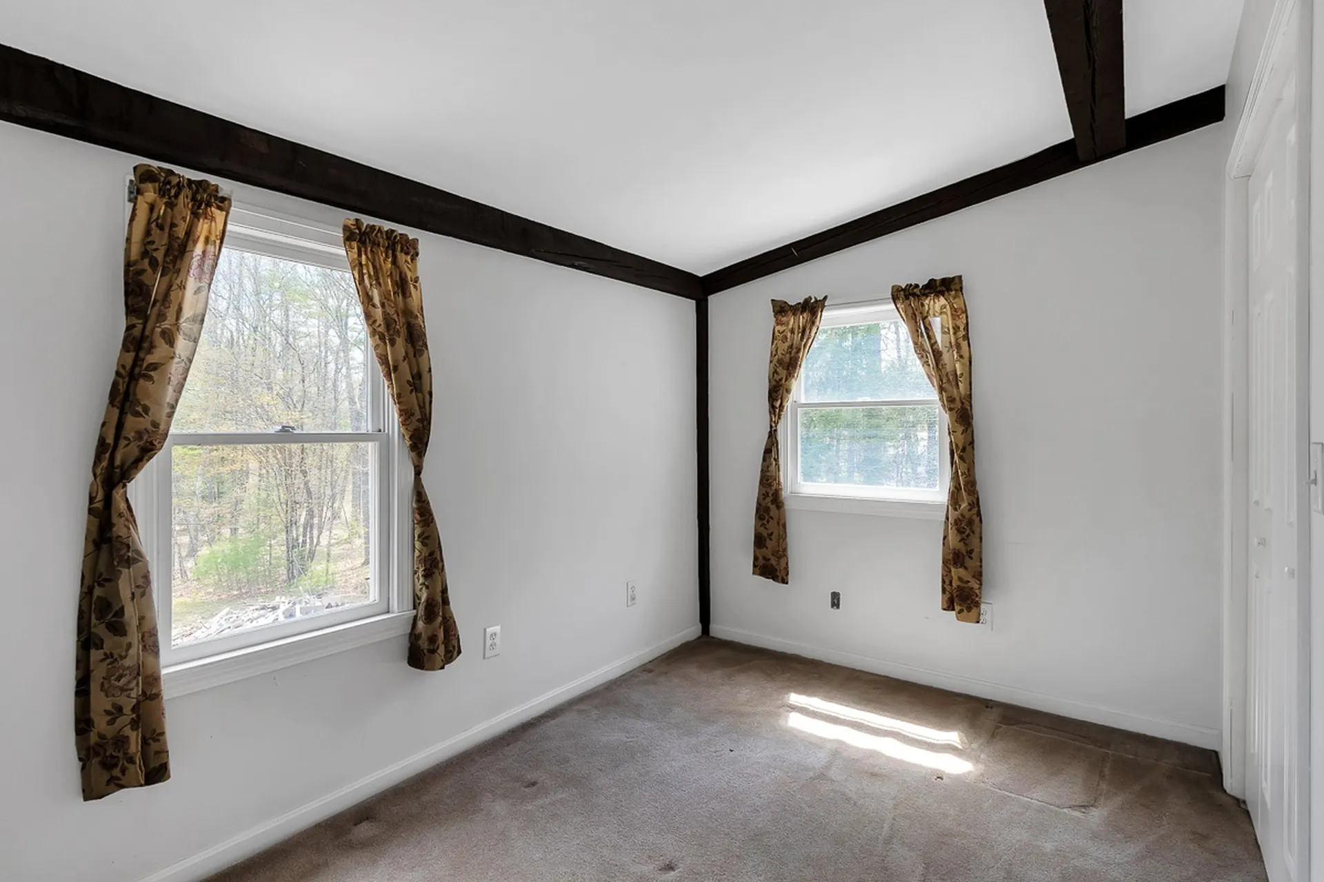 65 Fox Garrison Road Lee NH 03861