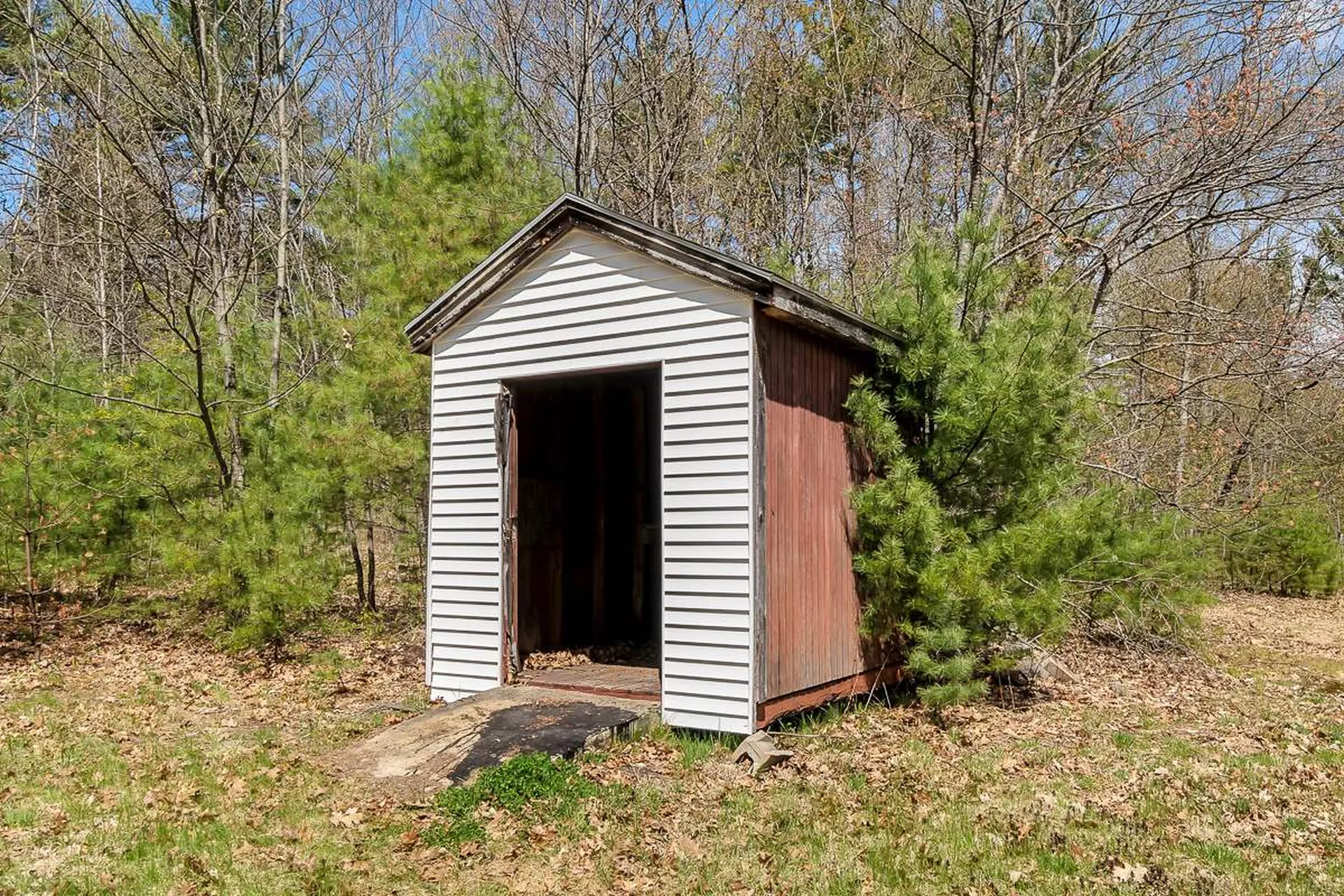 65 Fox Garrison Road Lee NH 03861