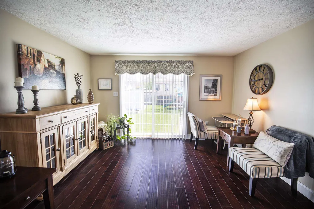 166 Hazelton Court Manchester NH 03103
