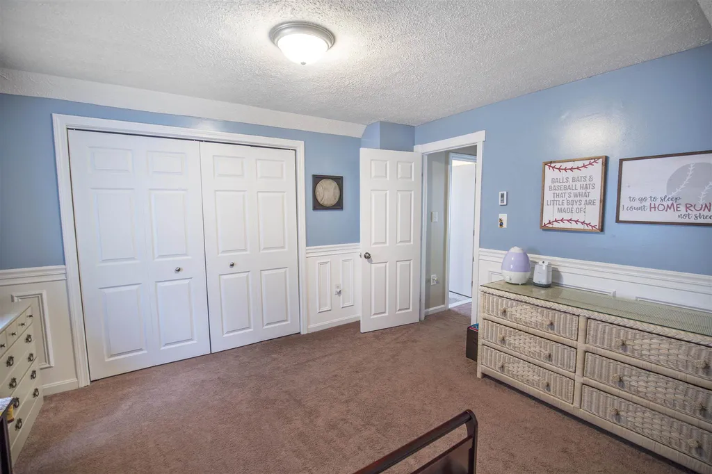 166 Hazelton Court Manchester NH 03103