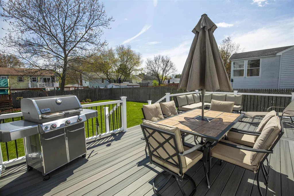 166 Hazelton Court Manchester NH 03103