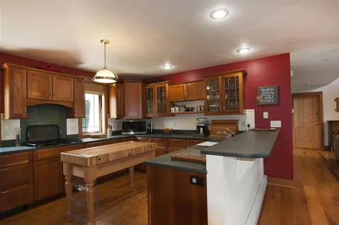 35 Chestnut Hill Road Dublin NH 03444