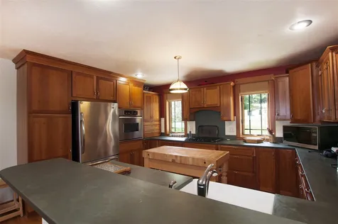 35 Chestnut Hill Road Dublin NH 03444