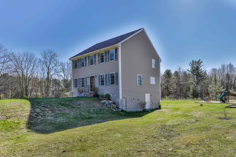 205 Spring Street Hopkinton NH 03229