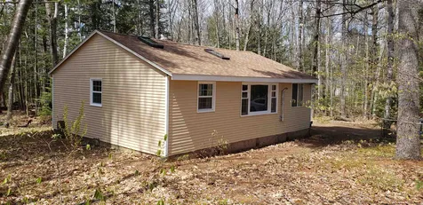 9 Friar Tuck Road Canterbury NH 03224