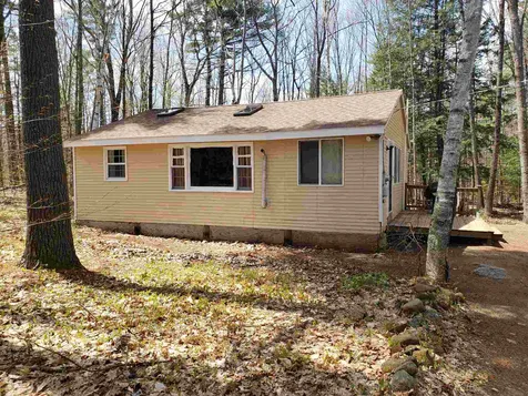 9 Friar Tuck Road Canterbury NH 03224
