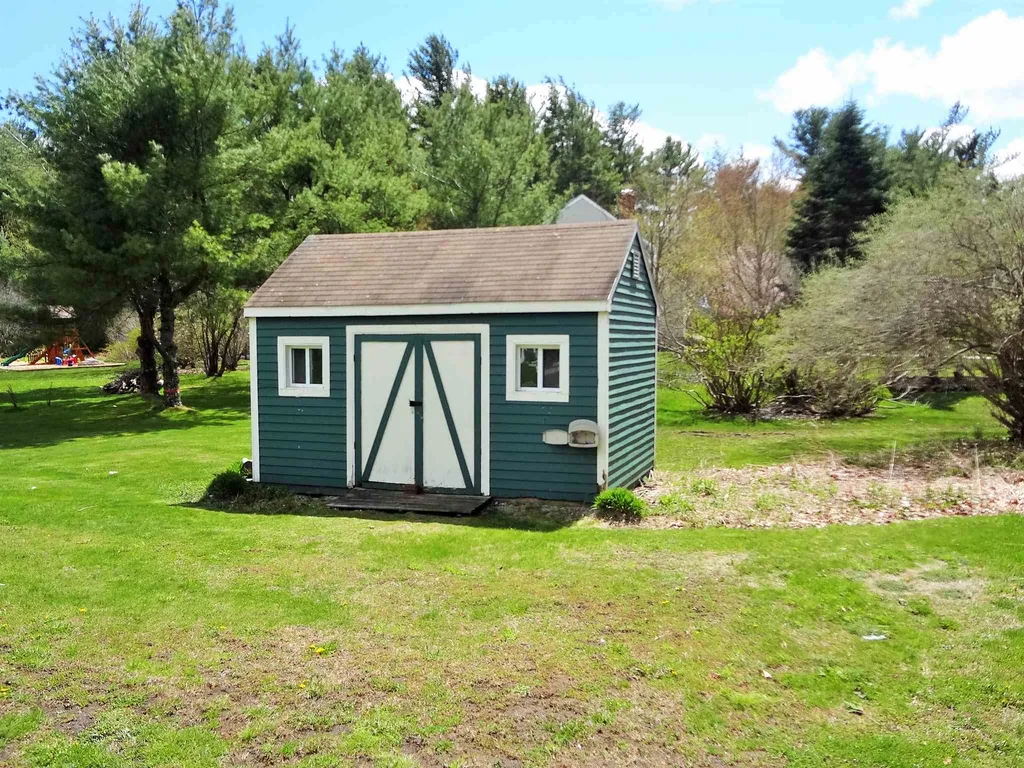 2 Barnes Drive Stratham NH 03885