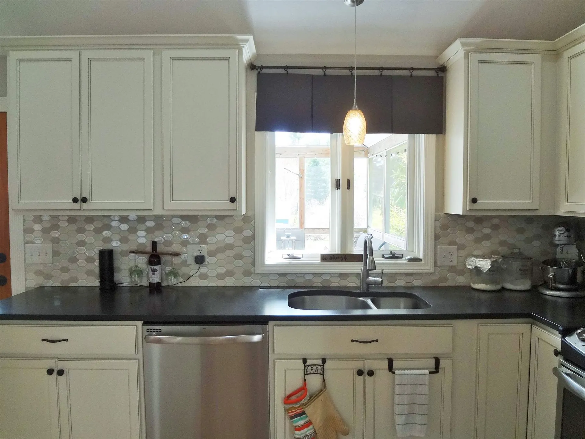 2 Barnes Drive Stratham NH 03885