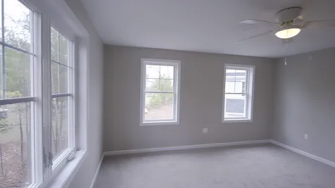236 Knollwood Way Manchester NH 03102