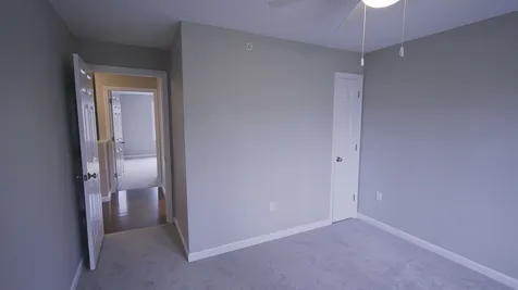 236 Knollwood Way Manchester NH 03102