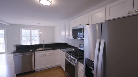 236 Knollwood Way Manchester NH 03102