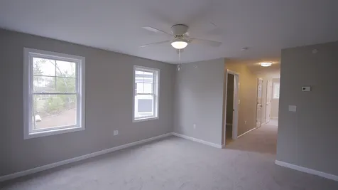 230 Knollwood Way Manchester NH 03102