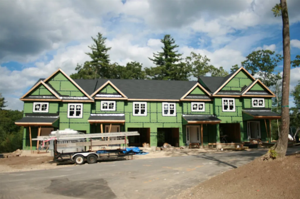 232 Knollwood Way Manchester NH 03102