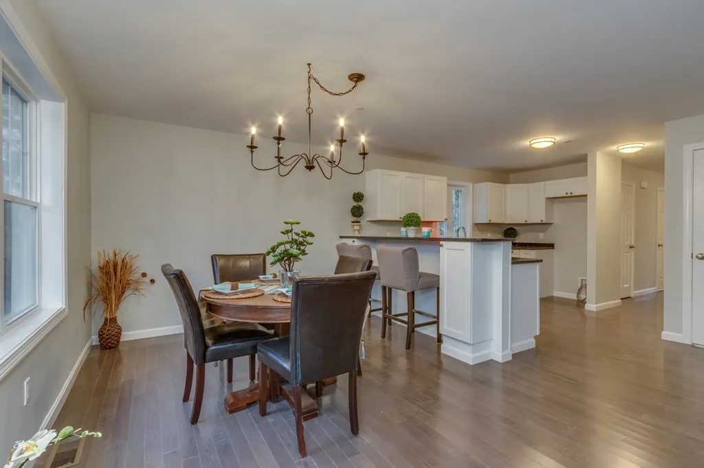 232 Knollwood Way Manchester NH 03102