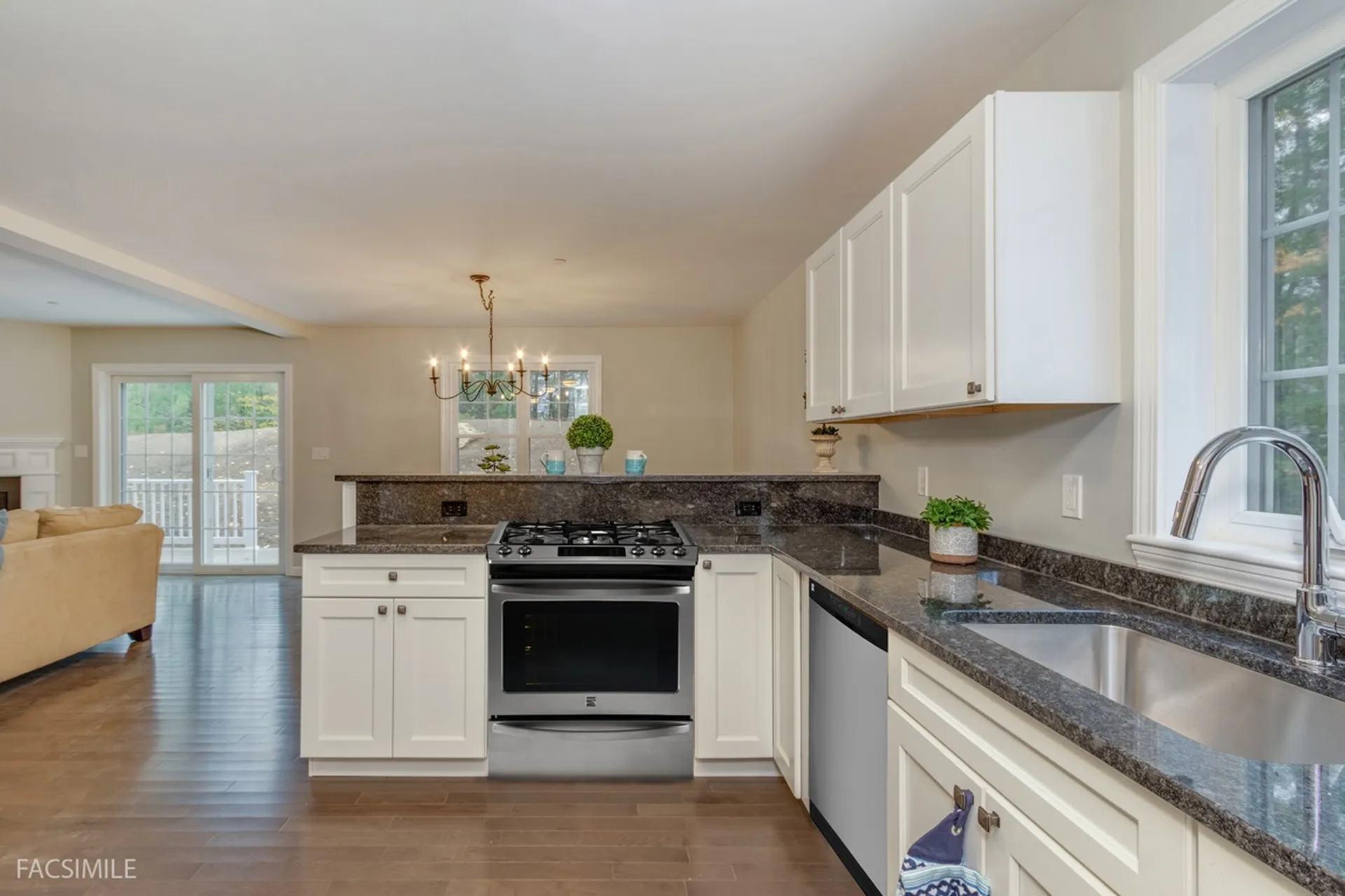 232 Knollwood Way Manchester NH 03102