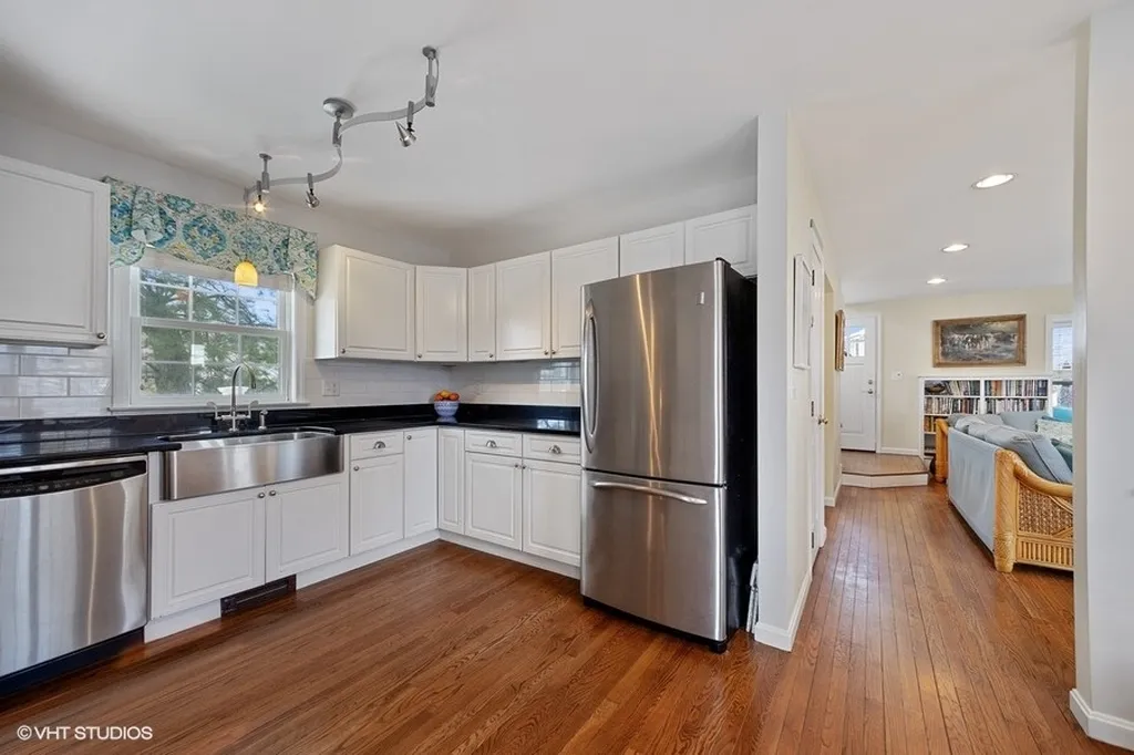 10 Jenness Avenue Rye NH 03870